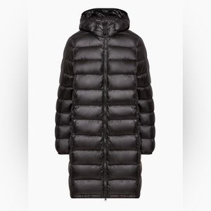 TNA TnAction Aritzia Little Puff Long Black size Medium in great used condition